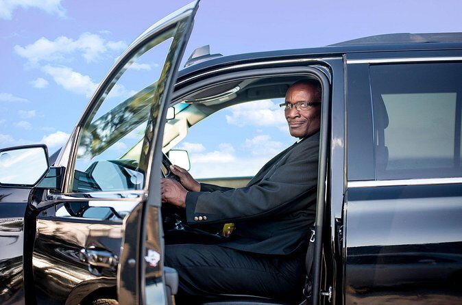 Bahamas Airport Transportation w/Free Grocery Stop-1 Way Private - Local info from your driver: the ride can double as an intro