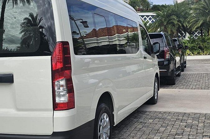 Custom Family and Small Group Transfers for Comfortable Journeys - Timing, Hours, and Booking Window (Open Late, Book About 11 Days Ahead)