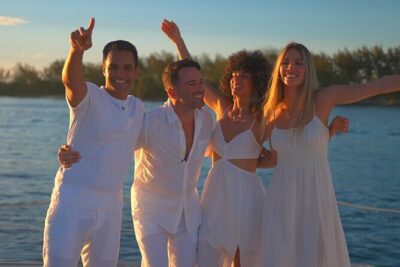 Nassau: Sunset Dinner Cruise - From Slip 7 Behind Margaritaville to Your First Welcome Cocktail