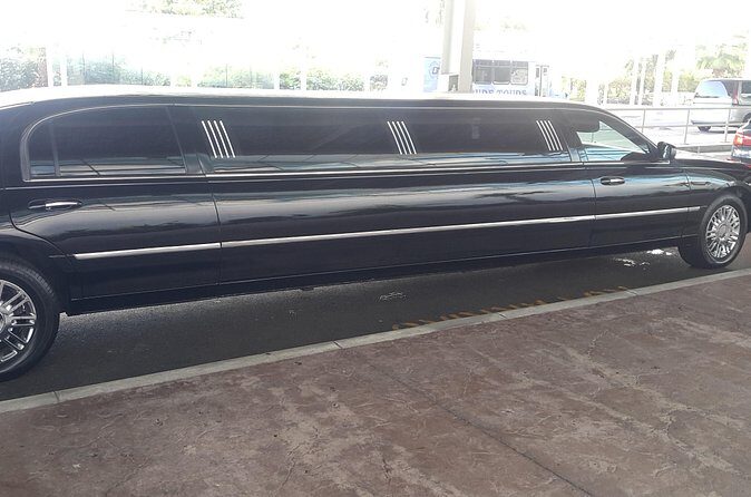 Round Trip Nassau Airport ARRIVAL (NASSAU LIMOUSINE) - Who should book this Nassau airport limo