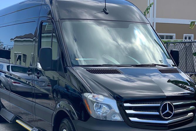 Round-Trip Private Transfer - The Ride to Nassau Resorts: Comfort, Control, and Time Saved