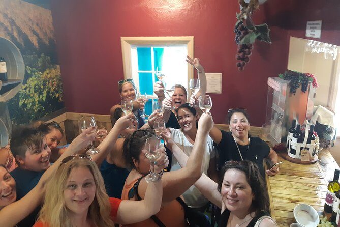 Rum Reggae and Rhythms Tour: Dancing and Cocktails - Nassau’s Adults-Only Party Tour, with Tastings and Real Island Stops